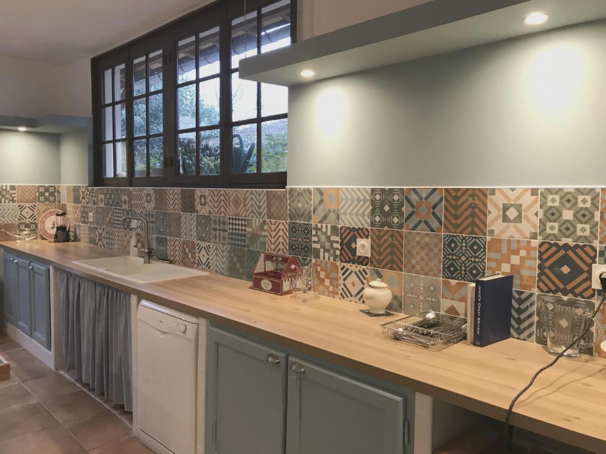 Hibiscus House Apartment Carcassonne Ngoại thất bức ảnh